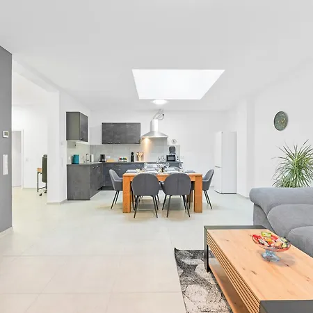 Stylish Close To Outletcity شقة
