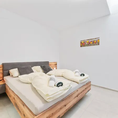 Stylish Close To Outletcity Lejlighed Metzingen (Tubingen)