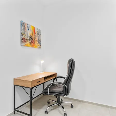 Stylish Close To Outletcity * ميتسنغن