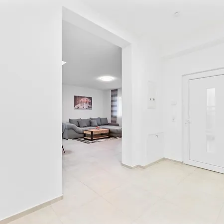 Stylish Close To Outletcity *